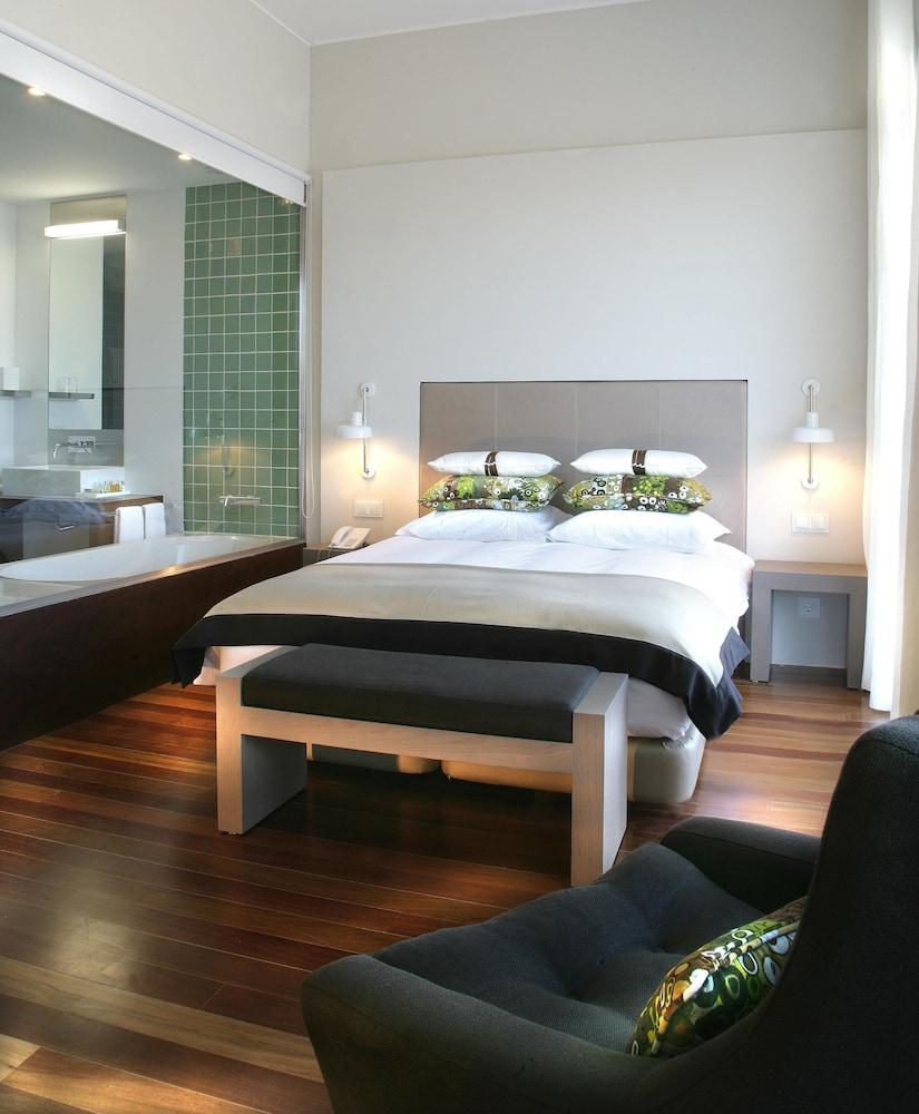 M'Ar De Ar Aqueduto Hotel เอโวรา ห้อง รูปภาพ A room at the Hotel de la Paix