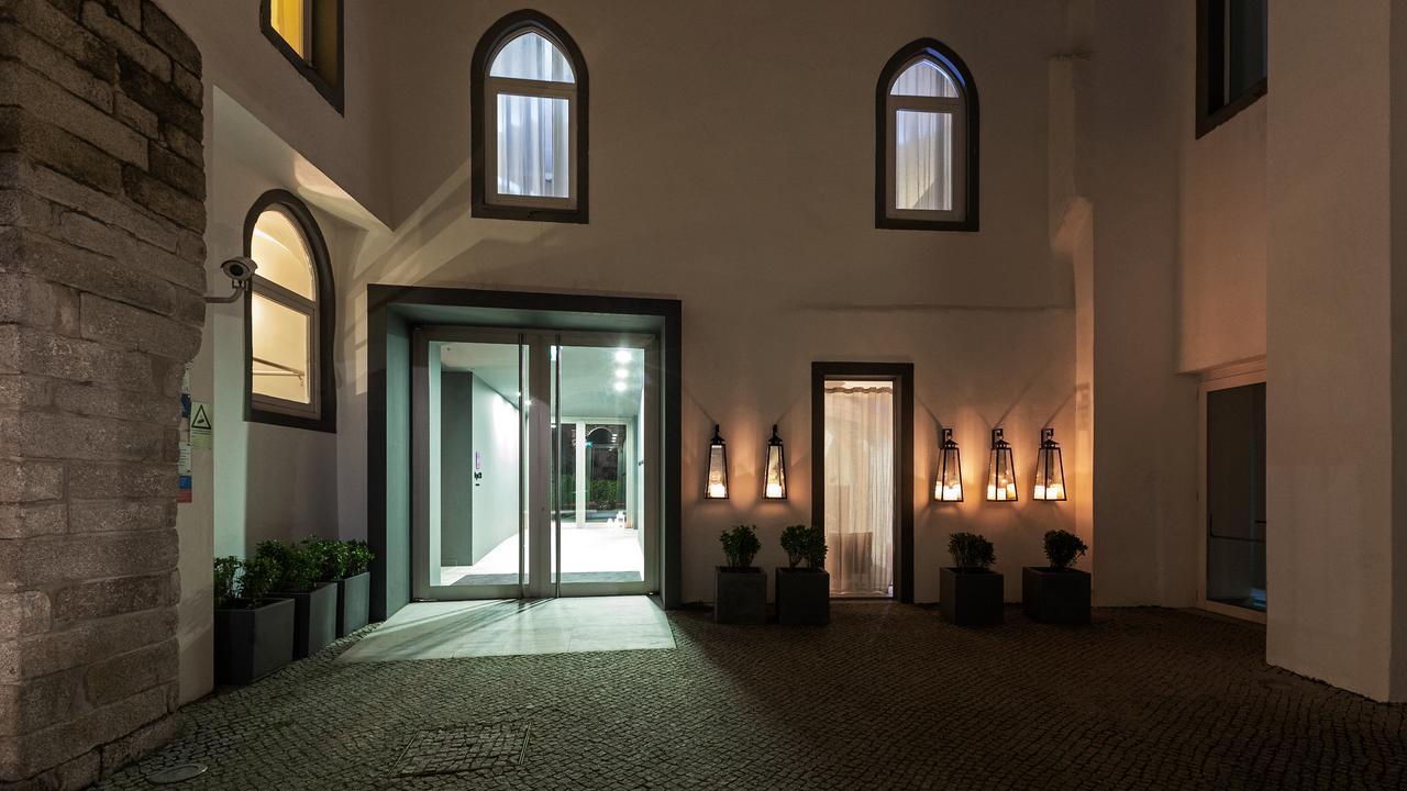 M'Ar De Ar Aqueduto Hotel เอโวรา ภายนอก รูปภาพ Entrance to the museum