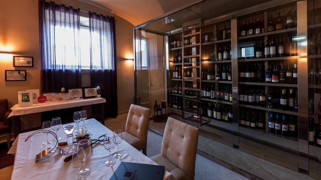 M'Ar De Ar Aqueduto Hotel เอโวรา ภายนอก รูปภาพ Wine cellar