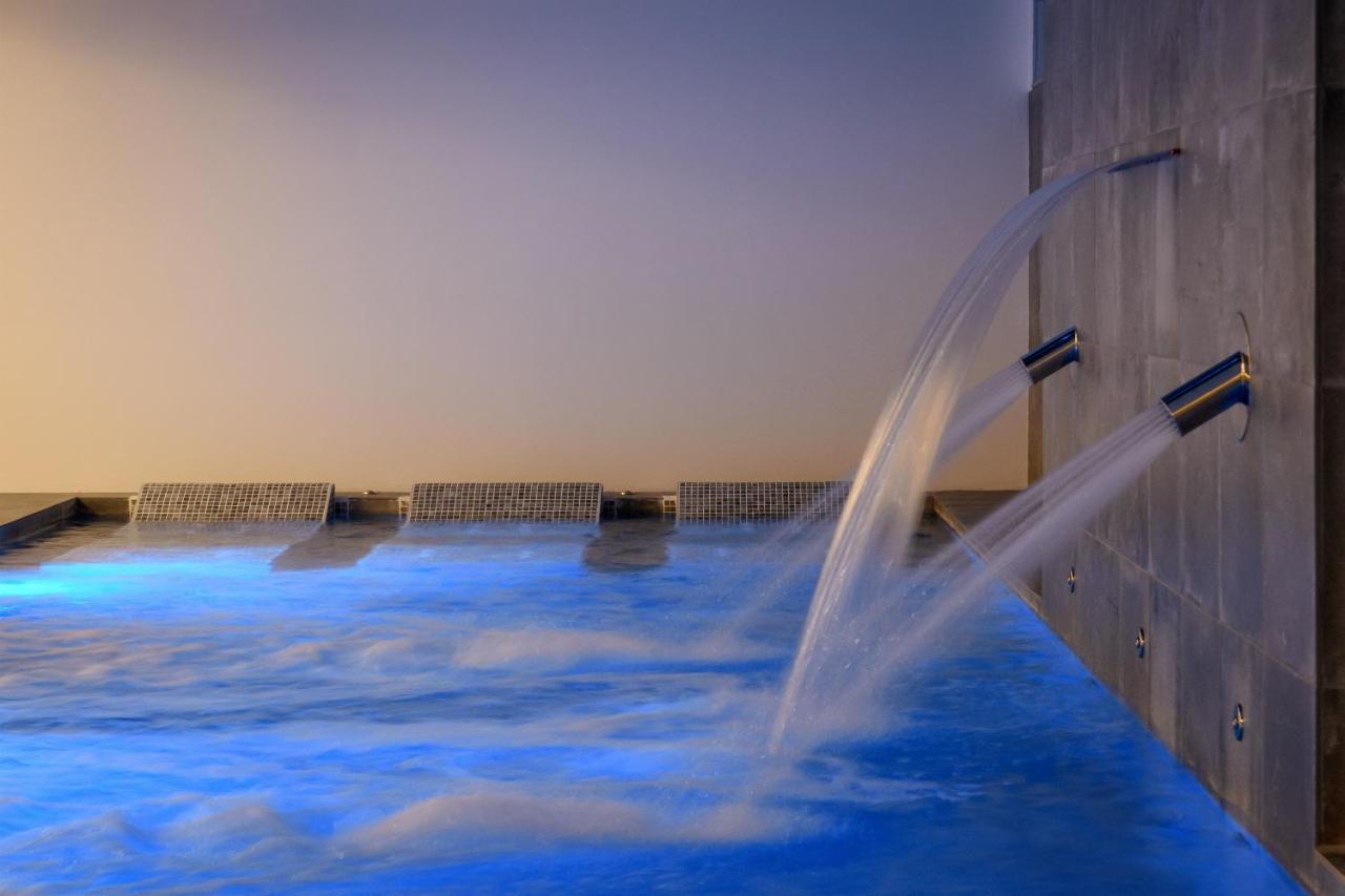 M'Ar De Ar Aqueduto Hotel เอโวรา ภายนอก รูปภาพ The thermal water of the spa